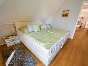 Posteľ alebo postele v izbe v ubytovaní Residenz Seestern + 20 fotografií