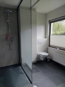 Baðherbergi á Vakantiewoning Nieuwdonk