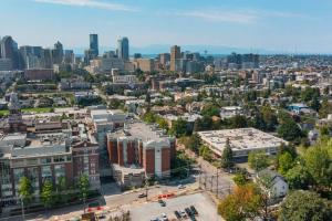 Nespecifikovaný výhled na destinaci Seattle nebo výhled na město při pohledu z apartmánu
