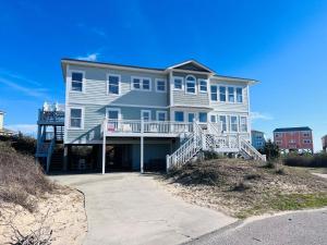 Budova, kde se prázdninový dům nachází + 94 fotografií