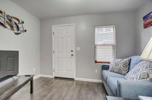 Gallery image of Charming Half Pint Downtown Stay Pet Friendly in Colorado Springs