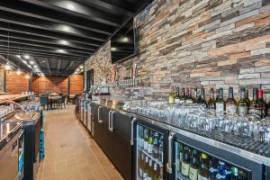 Cobblestone Hotel & Suites - Cullman italokat is kínál