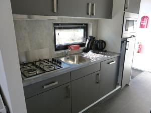 מטבח או מטבחון ב-Nice apartment in Olburgen
