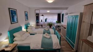 Postel nebo postele na pokoji v ubytování Rooms with a swimming pool Garesnica, Bjelovarska - 22858