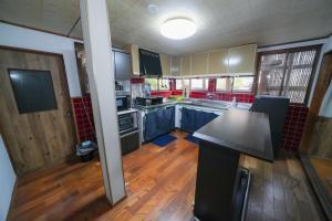 Dapur atau dapur kecil di 貸切民泊勝山ベース325 福井県立恐竜博物館まで車で5分