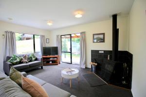 Μια τηλεόραση ή/και κέντρο ψυχαγωγίας στο 25 Denby Place