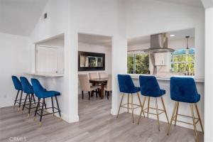 Photo de la galerie de l'établissement Mountain Retreat! 4 BDR, 2 BTH Yosemite, Bass Lake, à Oakhurst