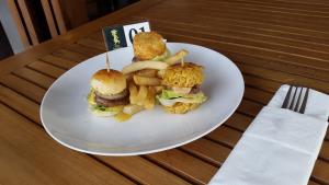 Eten bij of ergens in de buurt van het pension

