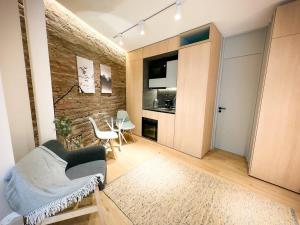 Televisyen dan/atau pusat hiburan di HOM I Moderno Dpto cerca del metro en Lastarria