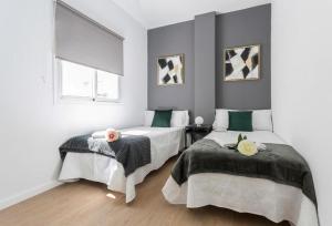 Afbeelding uit fotogalerij van LalaSuites RIANAL in Jerez de la Frontera