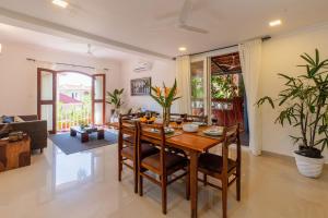 Гостиная зона в Aguada Anchorage - The Villa Resort, Candolim
