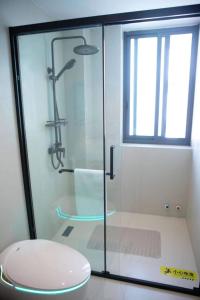 Flower Whisperer Homestay Tianmenshan Store free airport and station pick-up tesisinde bir banyo