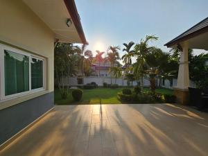 Zahrada ubytování Big swimming pool garden villa 私家泳池花园豪华别墅