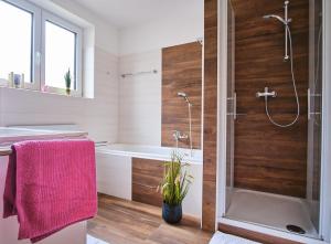 Koupelna v ubytování Appartements Das Charlie