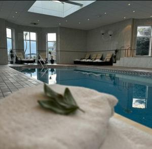 Bazén v ubytování Redcliffe Hotel nebo v jeho okolí