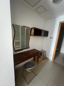 Townhouse Private Room的电视和/或娱乐中心