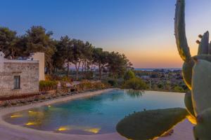 Bazén v ubytování Hotel Masseria Fontanelle nebo v jeho okolí