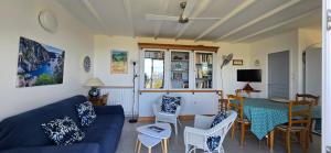 Μια τηλεόραση ή/και κέντρο ψυχαγωγίας στο La Maison De La Cadière