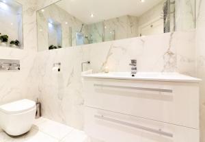 Baðherbergi á GuestReady - Impressionante Flat com Vista Terraço +37 myndir