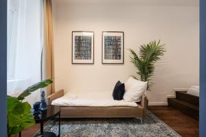R10- Boutique Apartments, Best Location. By BQA 1075 Budapest, 10 Rumbach Sebestyén utca kép - 2