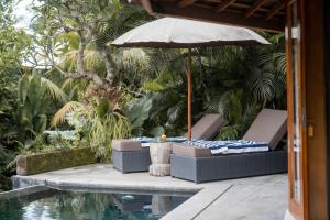 Bazén v ubytování The Sender Pool Suites nebo v jeho okolí