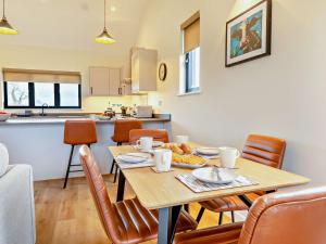 Babcaryにある2 Bed in Somerton 92126のギャラリーの写真