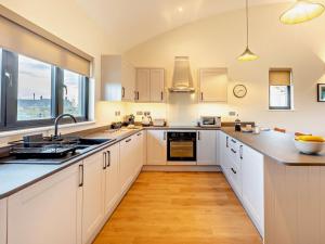 Babcaryにある2 Bed in Somerton 92126のギャラリーの写真