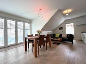 Χώρος καθιστικού στο Savoir Vivre Modern retreat