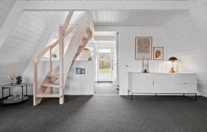 Fotografie z fotogalerie ubytování Awesome Home In Farsø With Wifi v destinaci Farsø