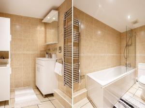 Un baño con bañera, inodoro y lavabo. en Charming retreat in Bradford, en Bradford