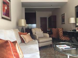 Χώρος καθιστικού στο TAJ Cape Town - Private Luxury Two Bedroom Suite