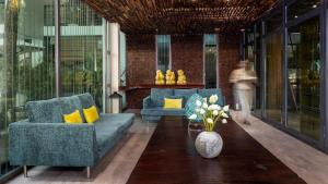 Posezení v ubytování Anjali by Syphon + 110 fotografií