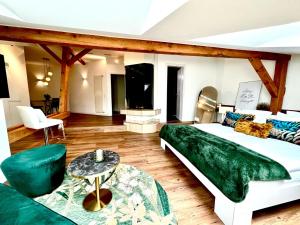 Apart-Hôtel Pont-de-Thielle的休息区