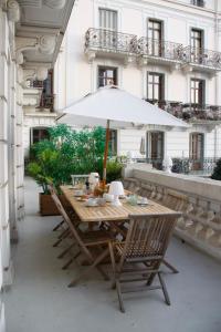 Ban công/sân hiên tại " The Casino Terrace" LUXURY apartment !