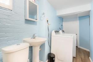 Ένα μπάνιο στο Family Fun at Fontenelle 4Br 2Bth Omaha +78 φωτογραφίες