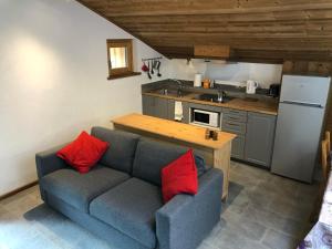 Köök või kööginurk majutusasutuses Chalet du Paradis