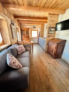 Köök või kööginurk majutusasutuses Chalet du Paradis