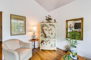 Gallery image of Cozy Nokomis Apartment - 2 Mi to Beach! in Nokomis