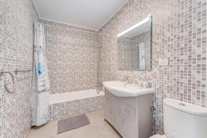Łazienka w obiekcie Elegante apartamento con vista directa al mar