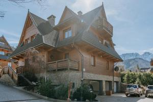 En generel udsigt til bjerge eller udsigt til bjerge taget fra lejligheden