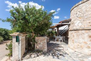 Fotografie z fotogalerie ubytování Villetta Azalea con giardino a Torre pali v destinaci Torre Pali