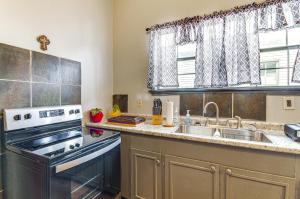 Gallery image of Cozy Vicksburg Home with Patio about 1 Mi to Riverfront! in Vicksburg +17 photos