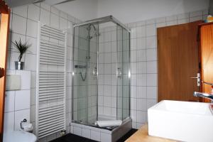 Koupelna v ubytování Nadines Ferienwohnung + 35 fotografií