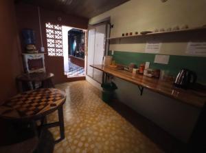 Kuchyň nebo kuchyňský kout v ubytování Hotel Mesón de la Salud