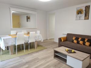 Χώρος καθιστικού στο Apartamento Confort II