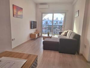 Posezení v ubytování Charming Holiday Retreat Kato Paphos Apt 400m To The Beach