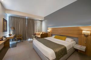 Gallery image of Hotel Satkar Grande in Thane