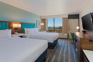 Cama o camas de una habitación en Hampton Inn Cocoa Beach
