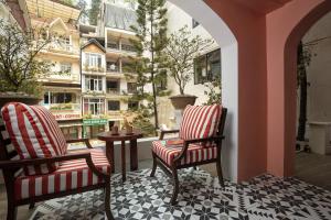 Balkón nebo terasa v ubytování HOTEL DE SAPA