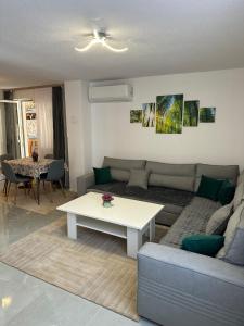 Posezení v ubytování Saray Apartman